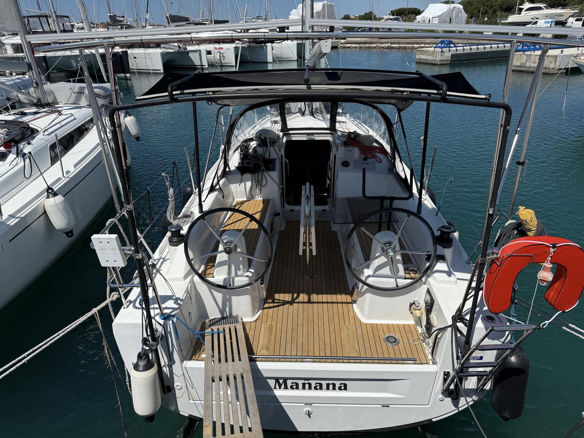 Oceanis 30.1 från Bemex Boot i Sukošan