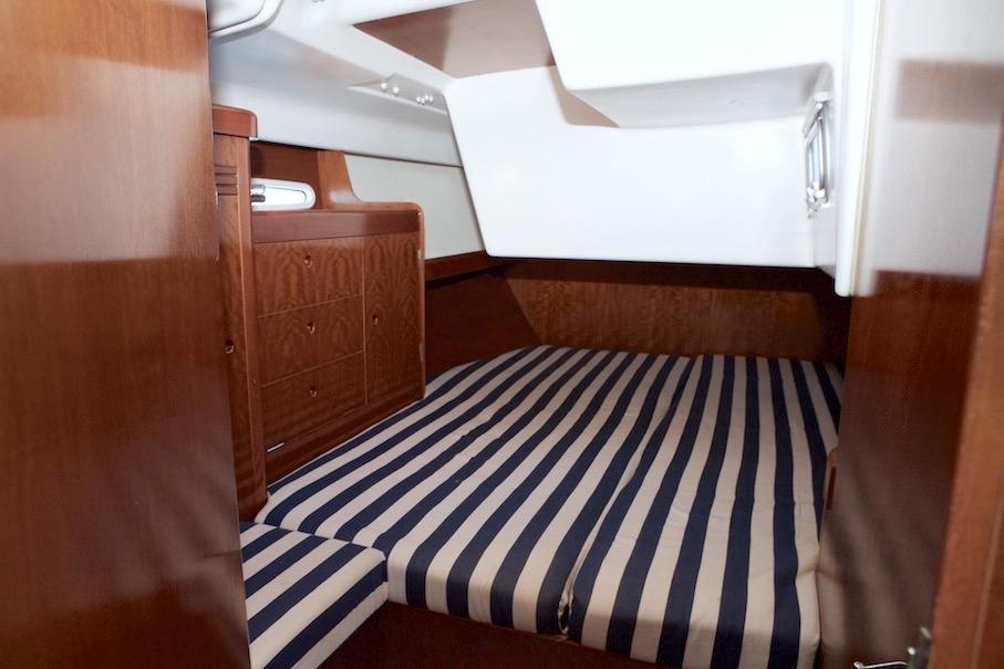 First 47.7 van Mayer Charter in Drage