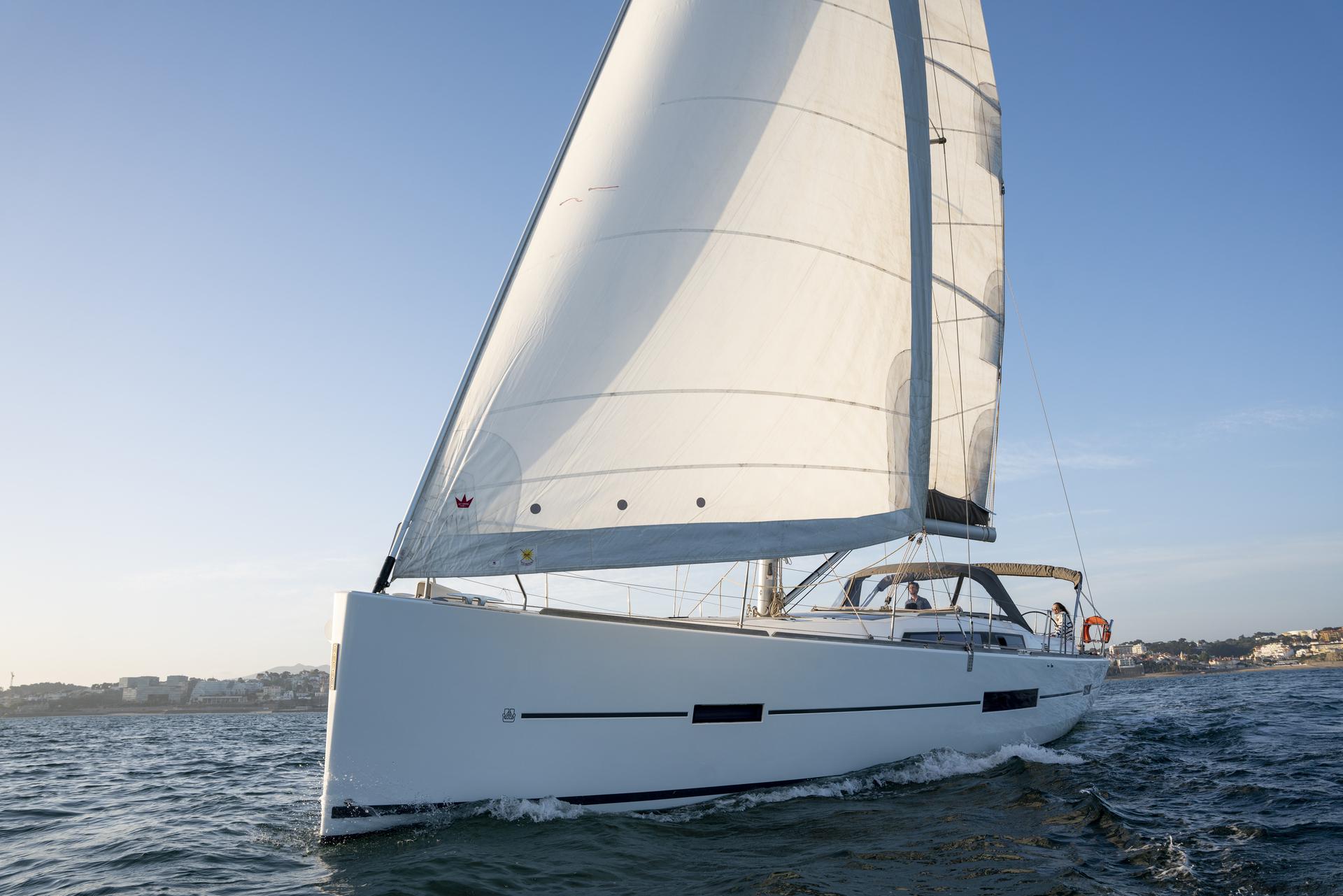 Dufour 500 Grand Large av Bayan Boat Management & Charters i Olbia