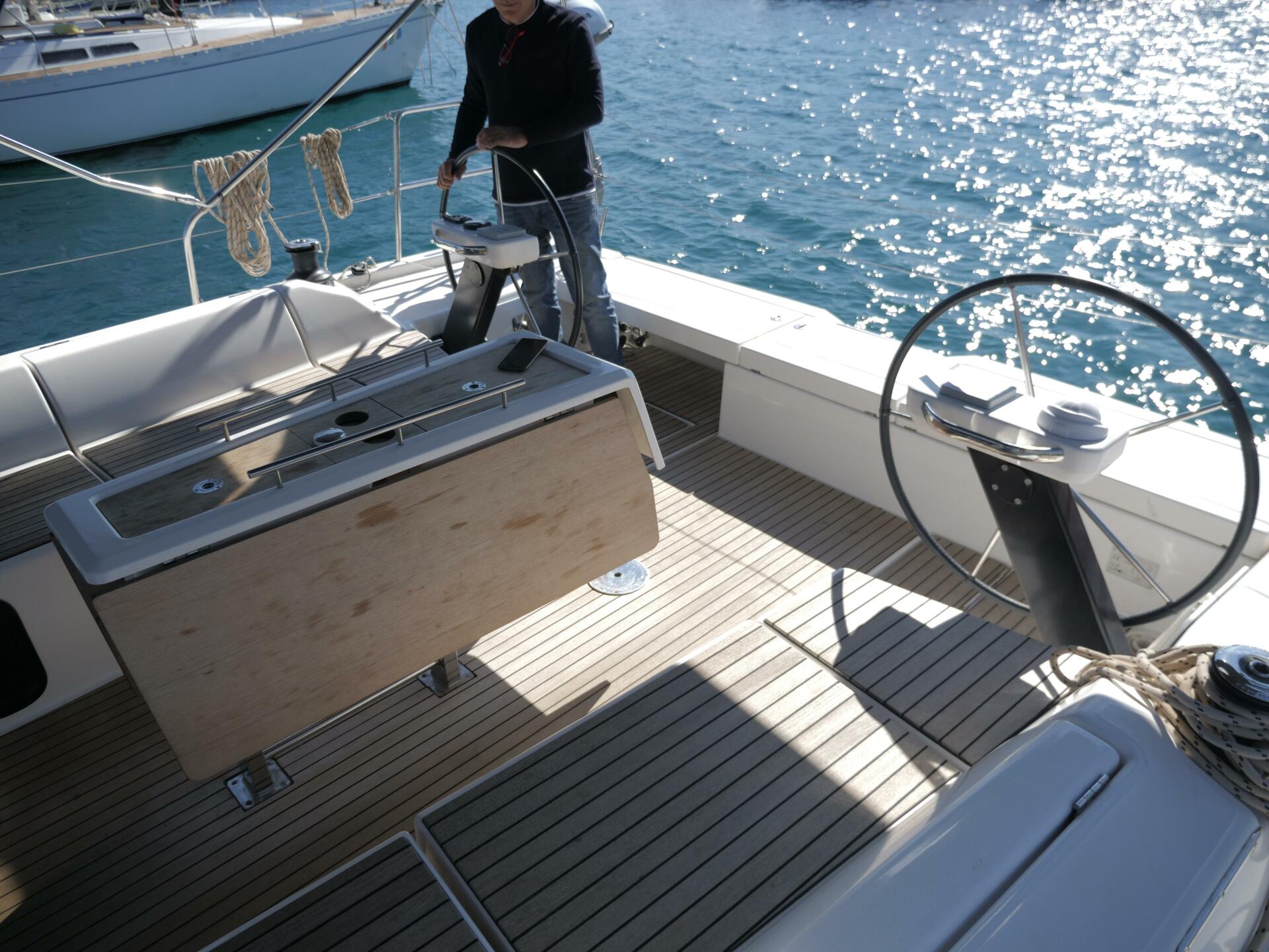 Dufour 430 von Jonio Yachting in Milazzo