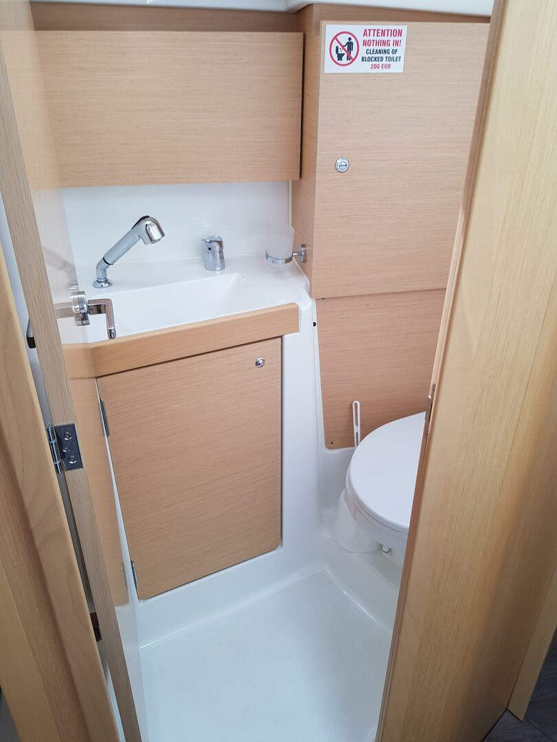 Oceanis 35.1 von Nova Eurospectra in Trogir