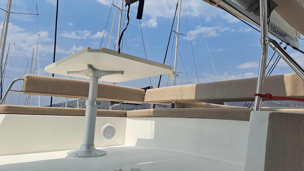Bali 4.4 von Four Seasons Yachting in Palma de Mallorca