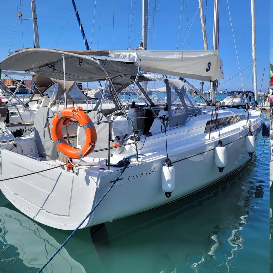 Oceanis 34.1 van Trapani Vela Club in Trapani