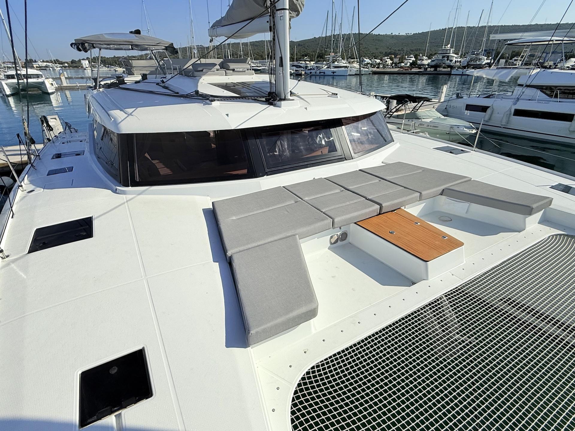Fountaine Pajot Aura 51 par Bemex Boot à Sukošan
