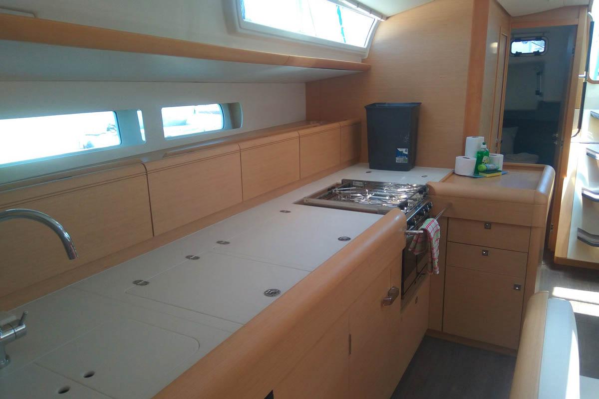 Sun Odyssey 519 from Navigare Yachting in Athens