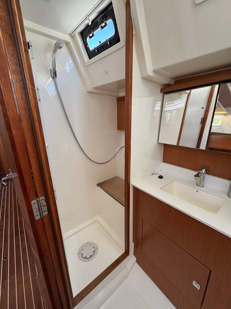 Bavaria C45 from Charter Team in Rogoznica