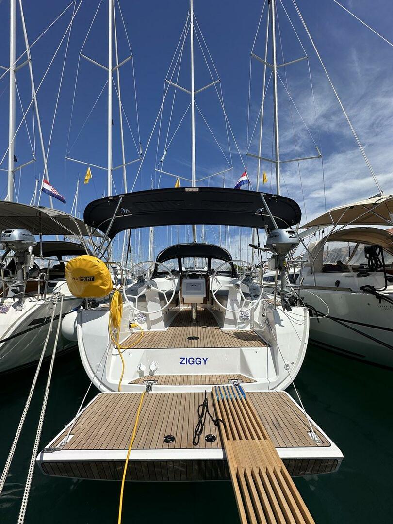 Bavaria 34 Cruiser från Waypoint i Trogir