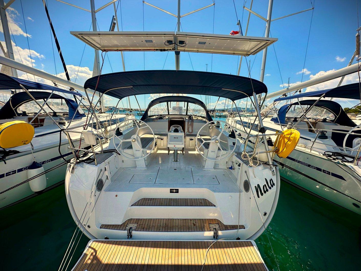 Bavaria 46 Cruiser av Adventure Charter i Sukošan