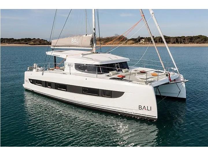 Bali Catsmart da MadMax Franchising Nautico em Procida