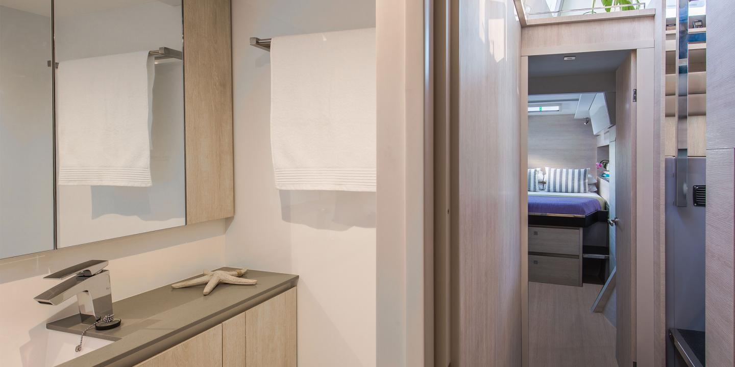 Moorings 5000 från The Moorings i Marigot