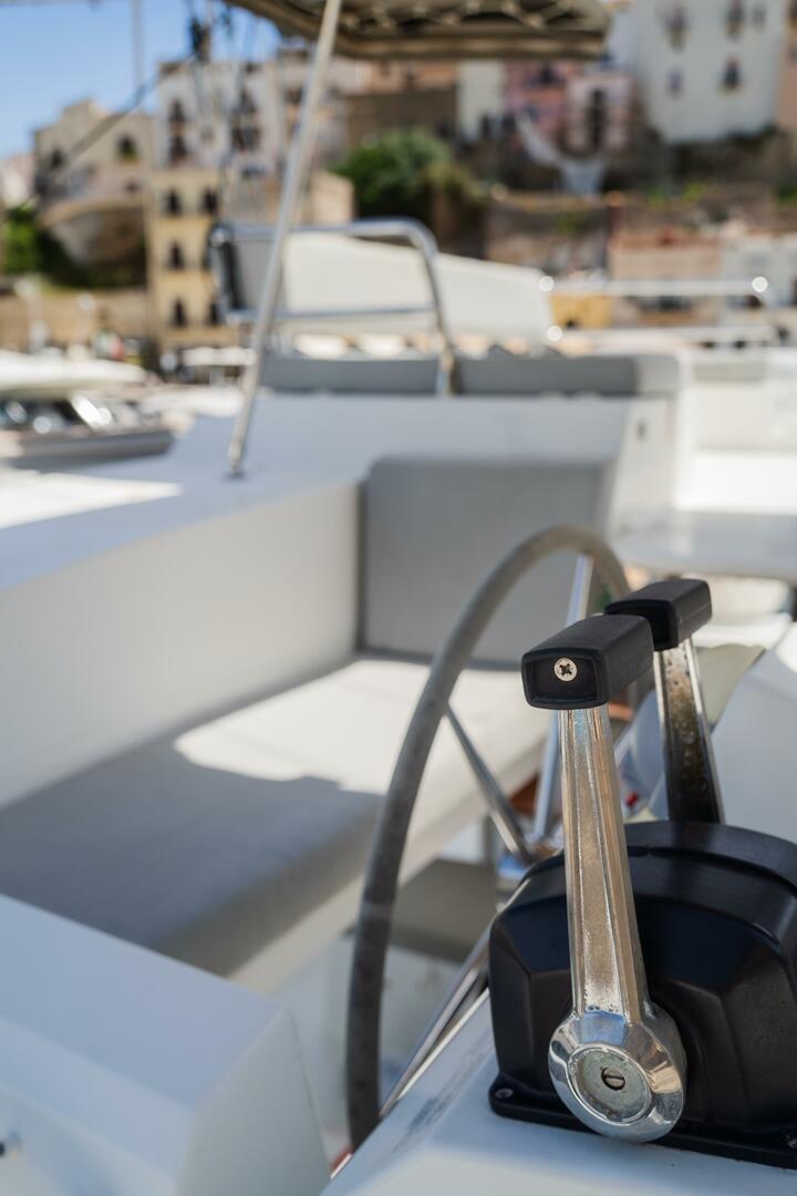 Fountaine Pajot Saona 47 van Inti Charter in Castellammare del Golfo