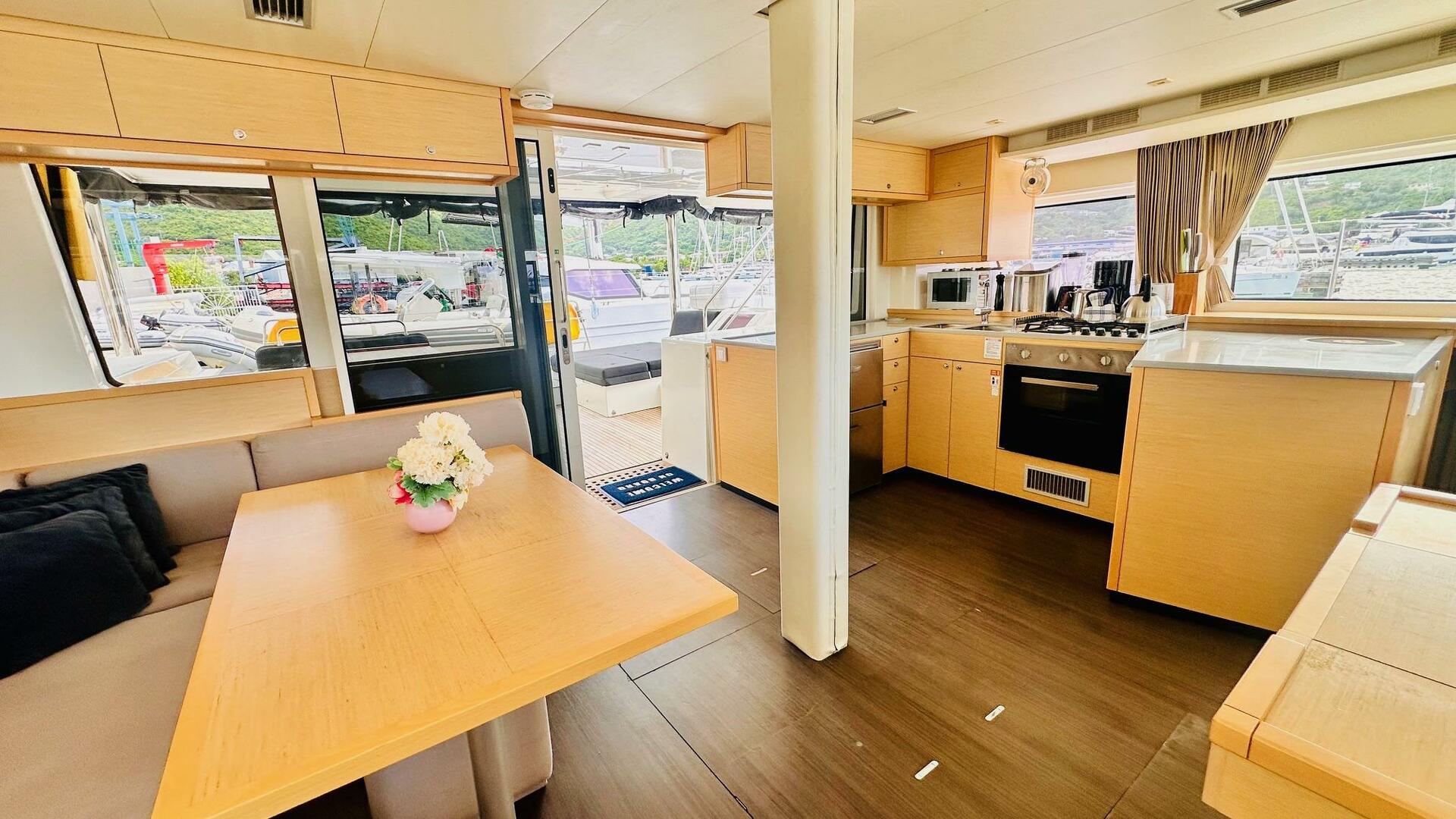 Lagoon 52 F from Rumbo Norte in Sant Antoni de Portmany