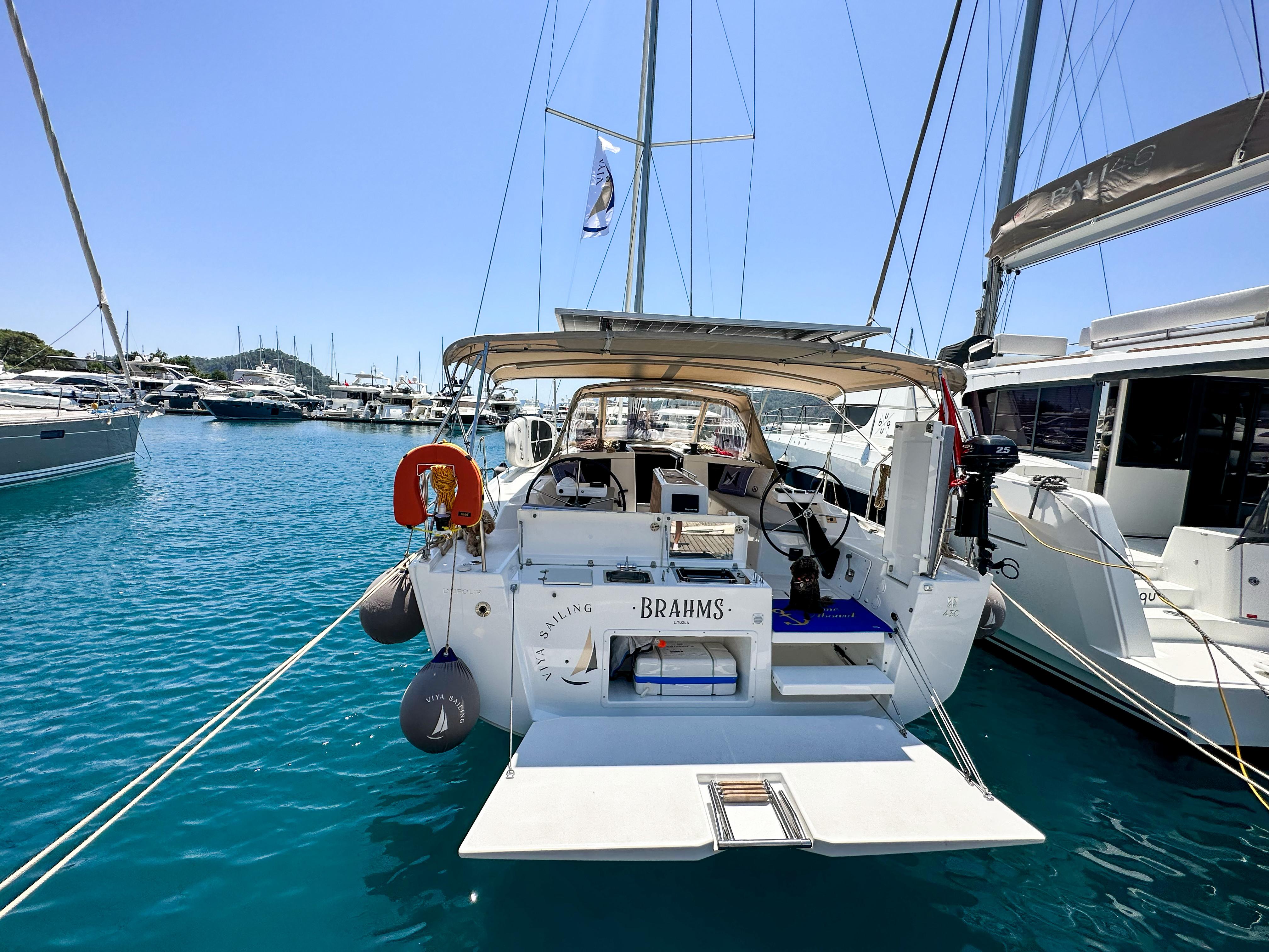 Dufour 430 from Viya Sailing in Göcek