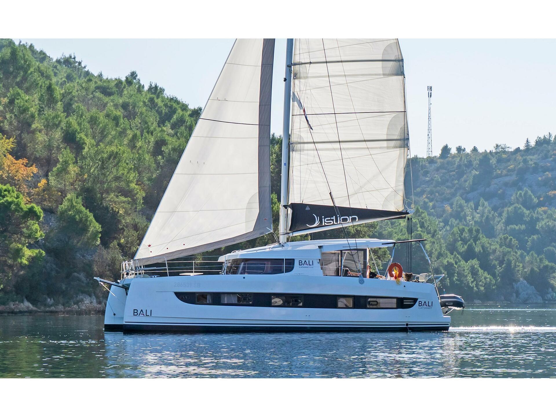 Bali Catsmart de Istion Yachting en Skradin