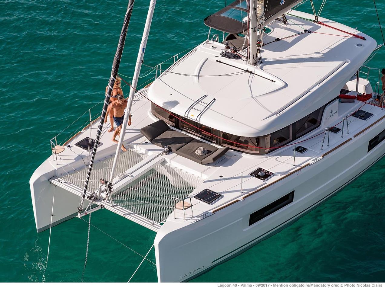 Lagoon 40 af Patronis Sailing i Volos