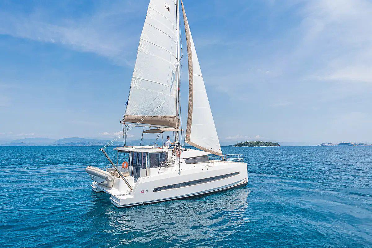 Bali 4.1 from Vernicos Yachts in Gouvia