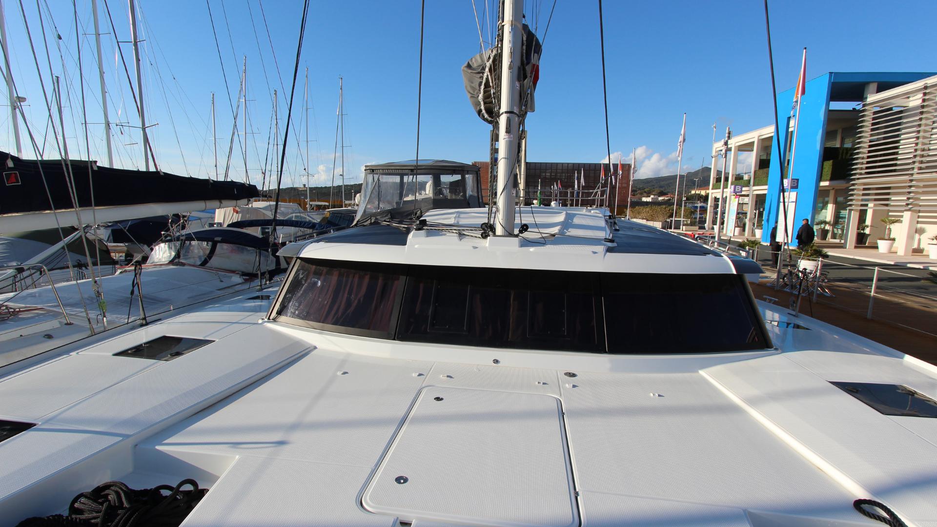 Fountaine Pajot Tanna 47 von Marina Yacht Charter in Olbia