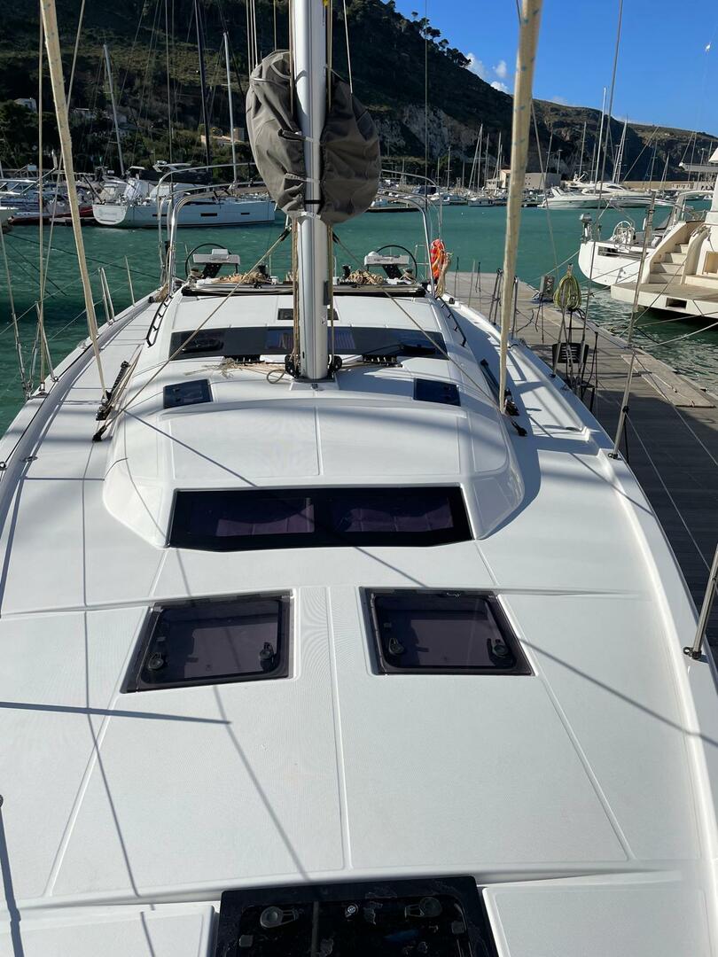 Dufour 470 yritykseltä Cagliari Sailing Charter Cagliarissa
