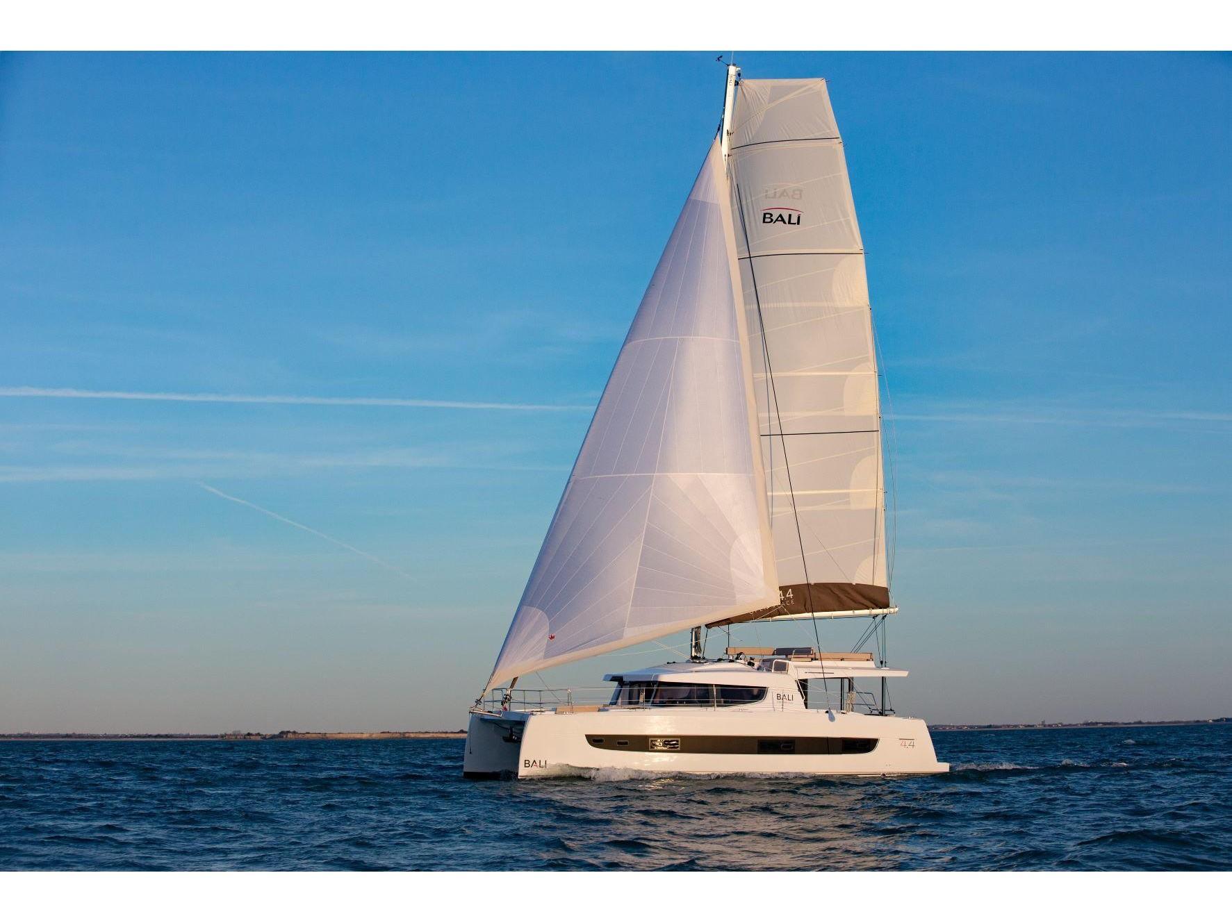 Bali 4.4 from Istion Yachting in Skiathos