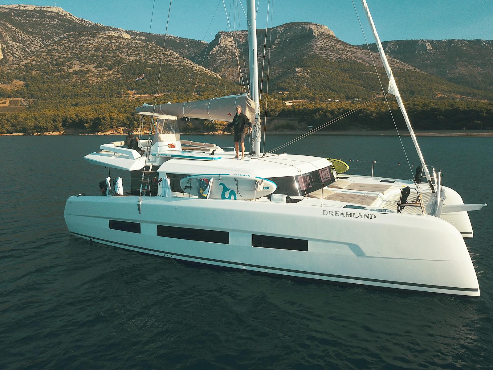 Dufour 48 Catamaran yritykseltä Adriatic Sailing Kaštel Gomilicassa