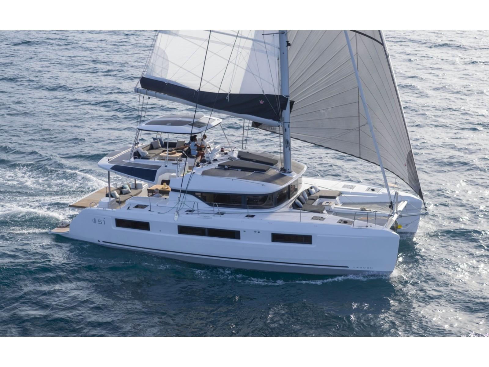 Lagoon 51 von Spartivento Yacht Charter in Olbia