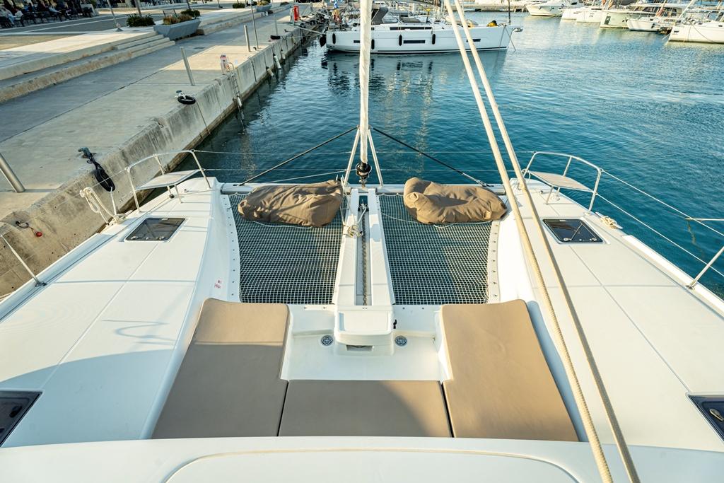 Lagoon 46 av Athenian Yachts i Piso Livadi
