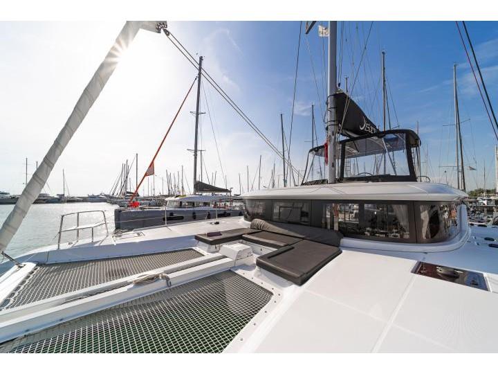 Lagoon 46 von Summer Sail in Athen