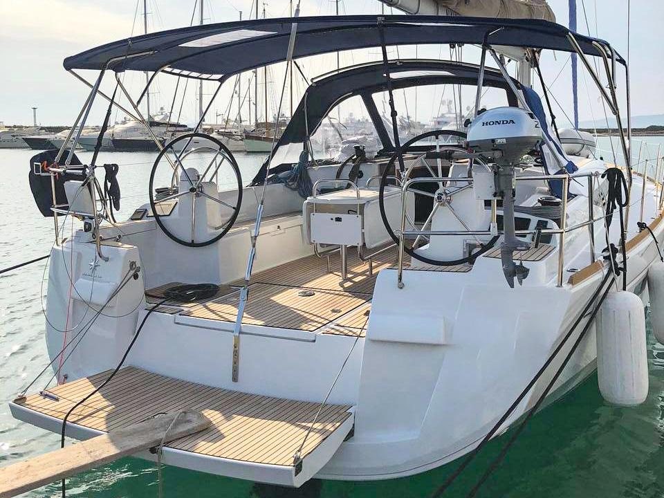 Sun Odyssey 519 da Ethos Yachting em Palairos
