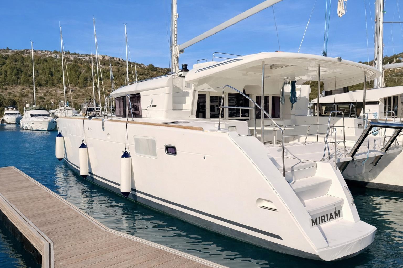 Lagoon 450 F från Q-Yacht i Primošten