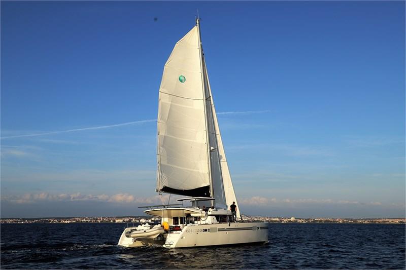 Lagoon 450 S da Matrix Yachting em Zadar