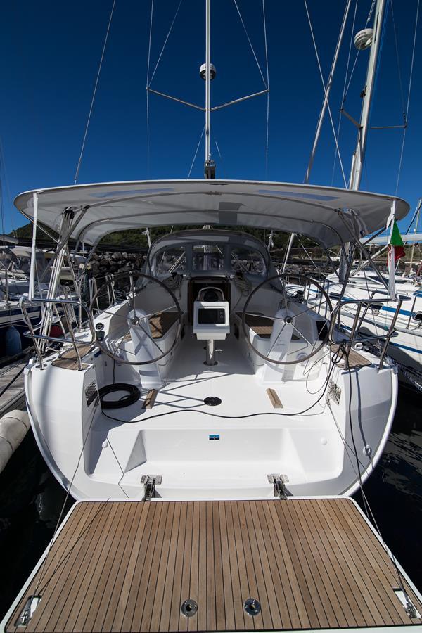 Bavaria 37 Cruiser from Sailtours in Angra do Heriosmo