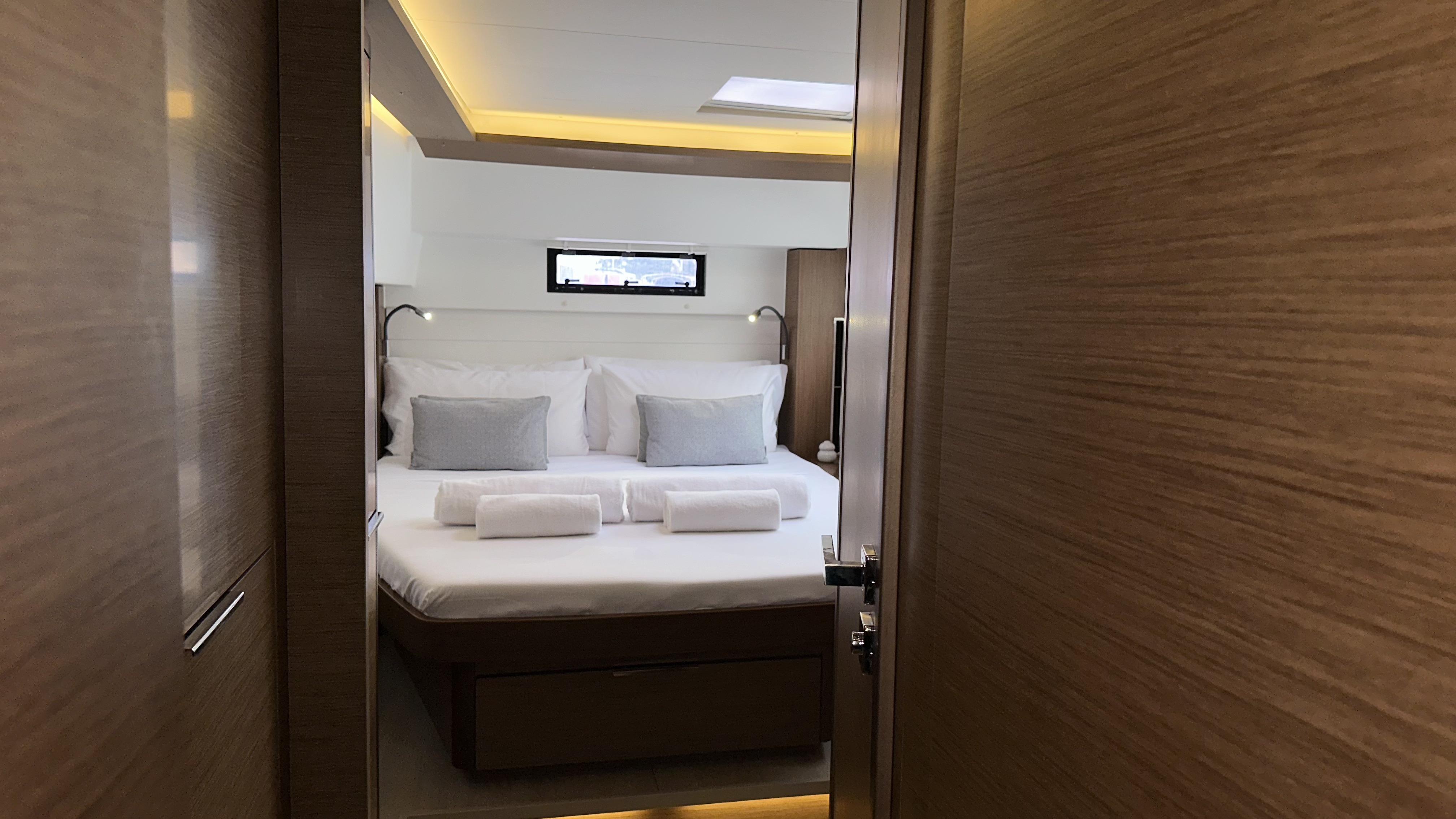 Lagoon 46 yritykseltä Adara Yachts Portiscossa