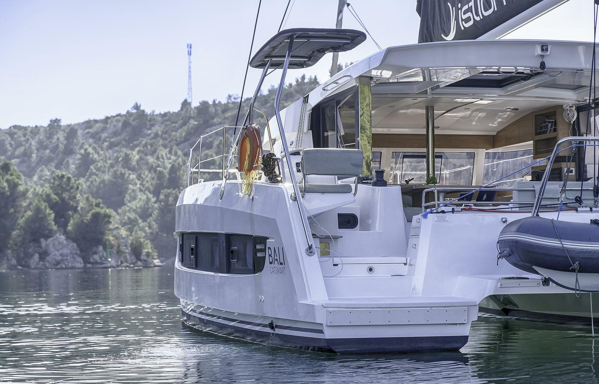 Bali Catsmart da Istion Yachting em Skradin