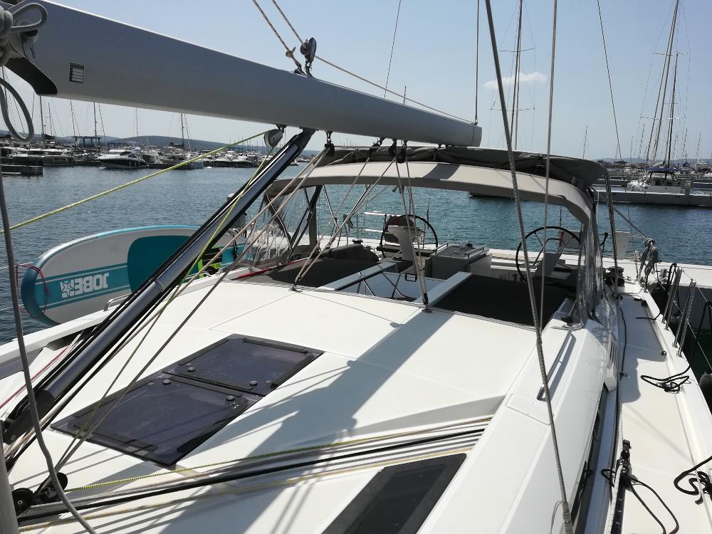 Océanis 51.1 da 123yachtcharter em Sukošan