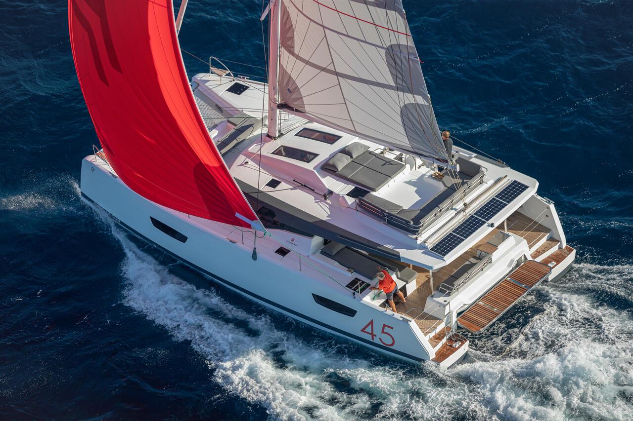 Fountaine Pajot Elba 45 af We Sail The World i Le Marin