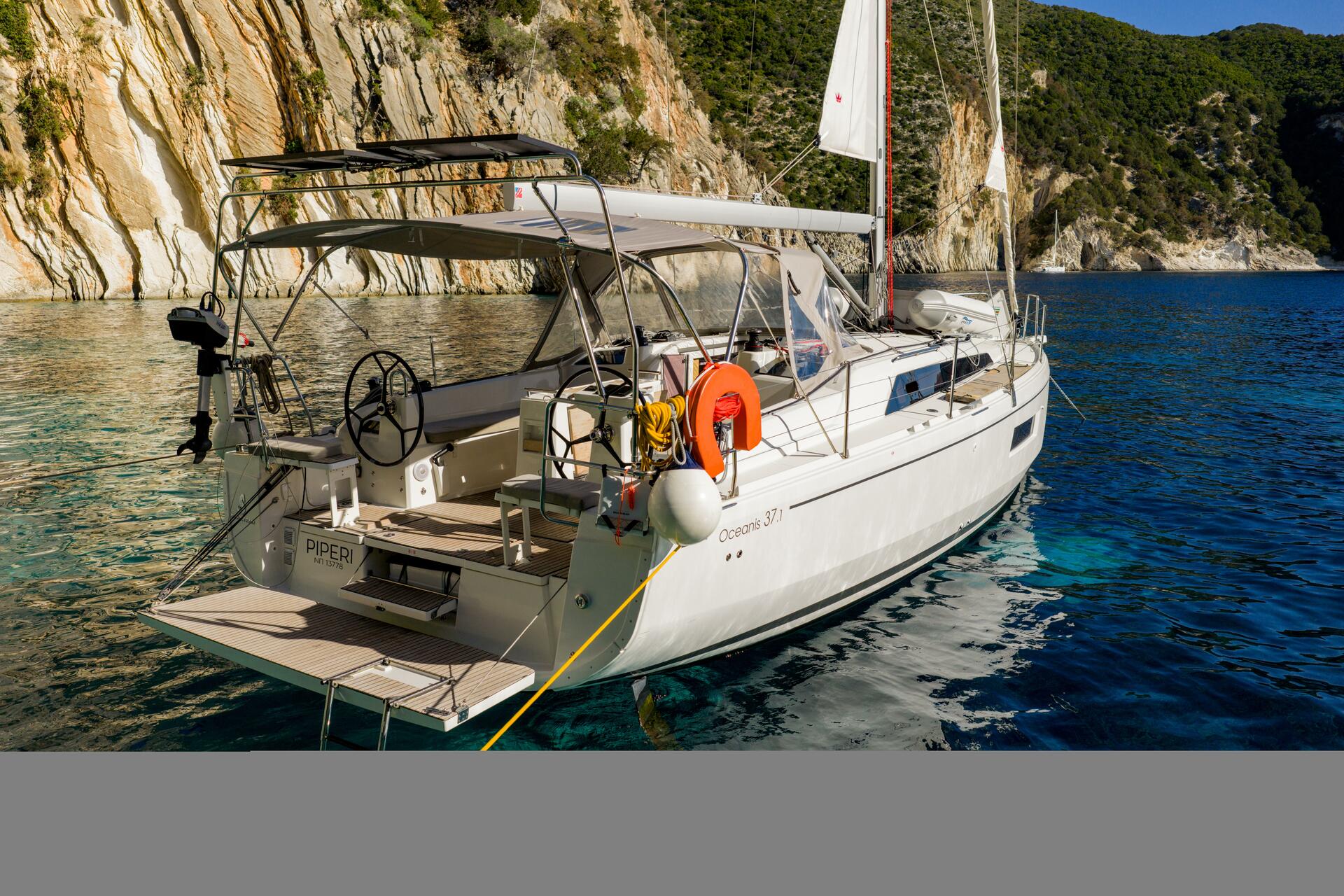 Oceanis 37.1 da Blue Memories em Lefkada