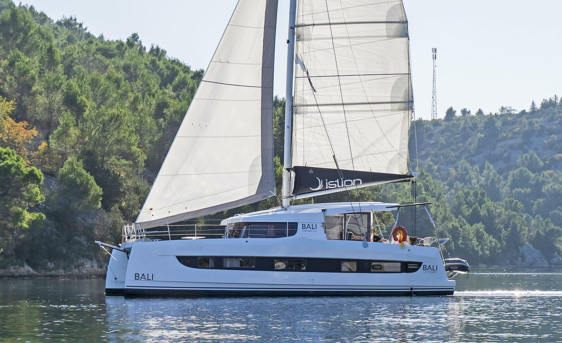 Bali Catsmart from Istion Yachting in Skradin