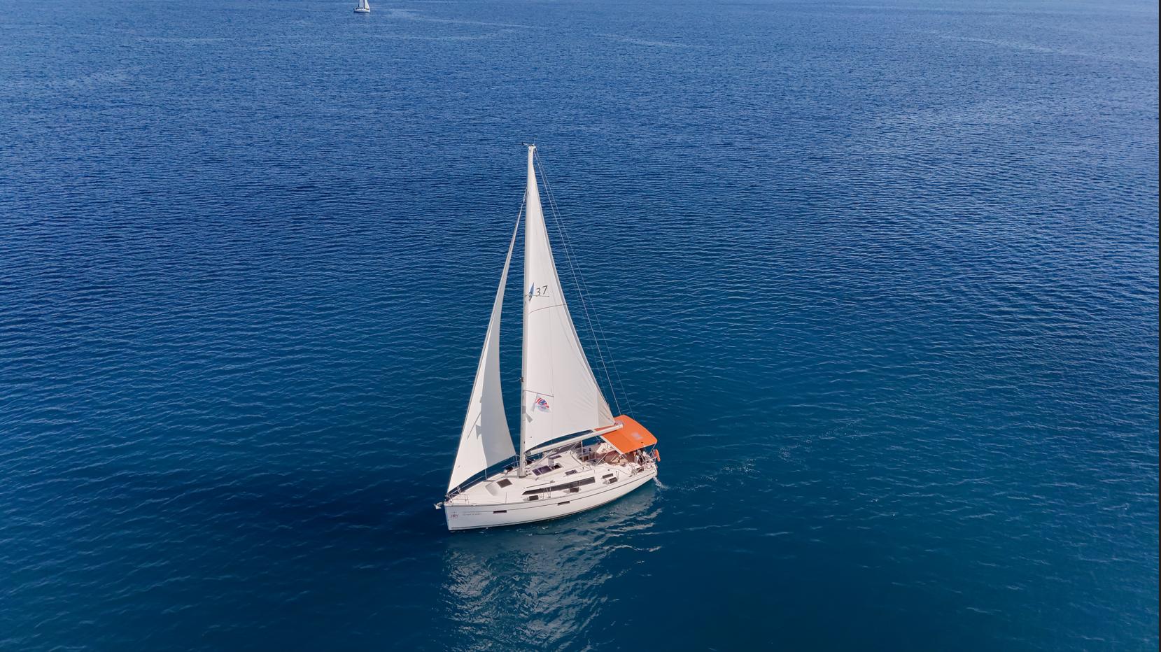 Bavaria 37 Cruiser par Joy Yachting à Fethiye