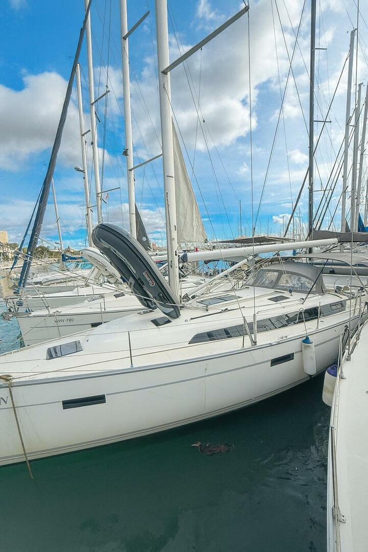 Bavaria 41 Cruiser from My Yachtweek in Palma de Mallorca