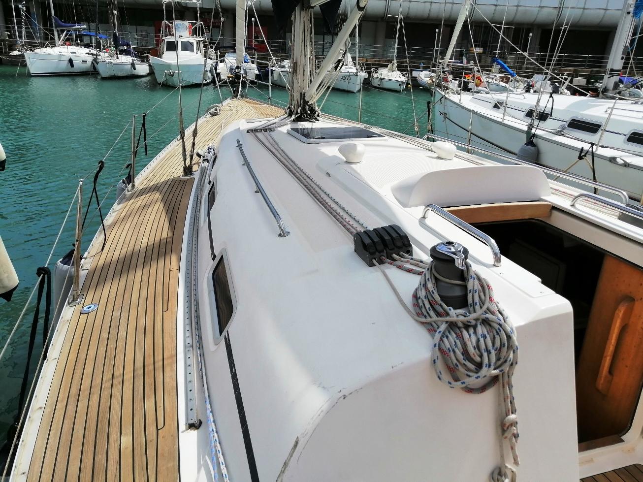 Elan 40 från Arundel yachting i Genua