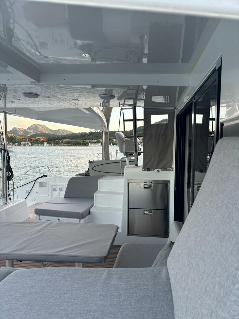 Lagoon 42 av Adara Yachts i Portisco