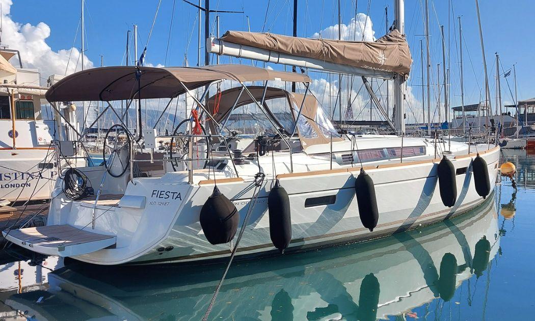 Sun Odyssey 519 from Hevema in Lefkada