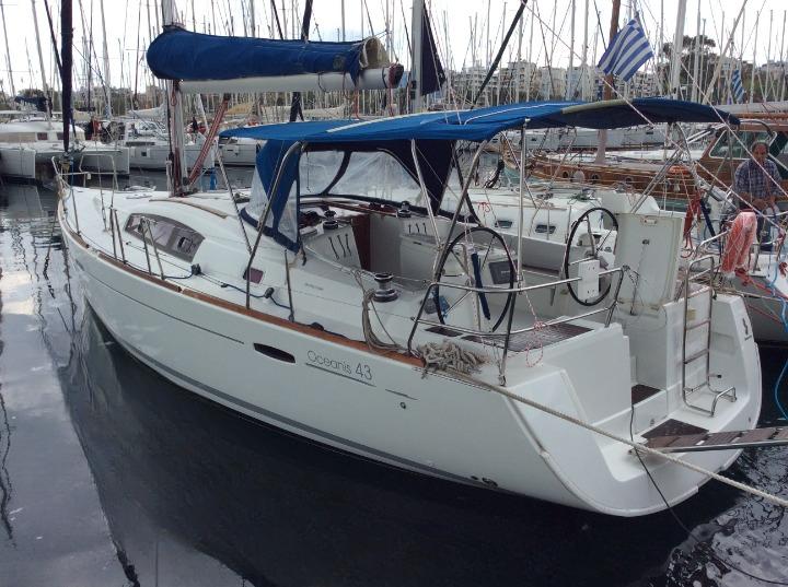 Oceanis 43 af MG Yachts i Athen