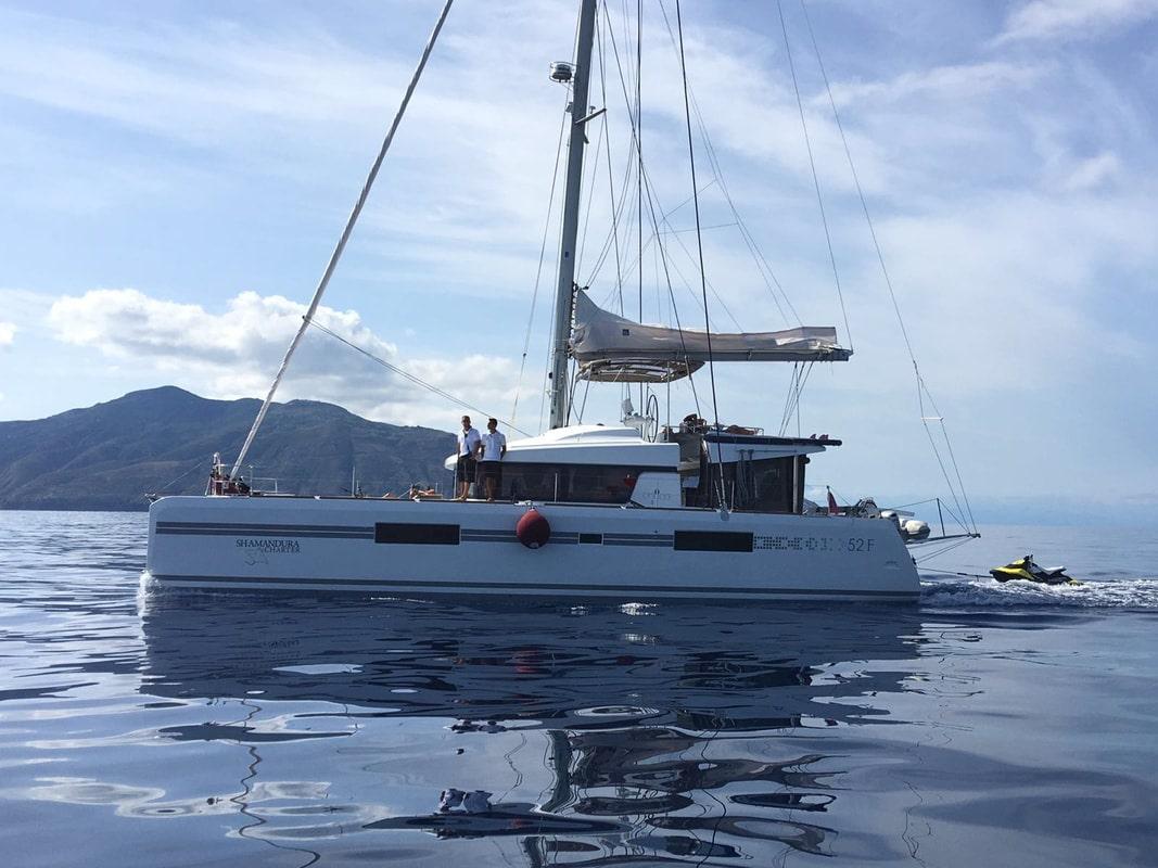 Lagoon 52 F from Shamandura Charter in Capo d’Orlando