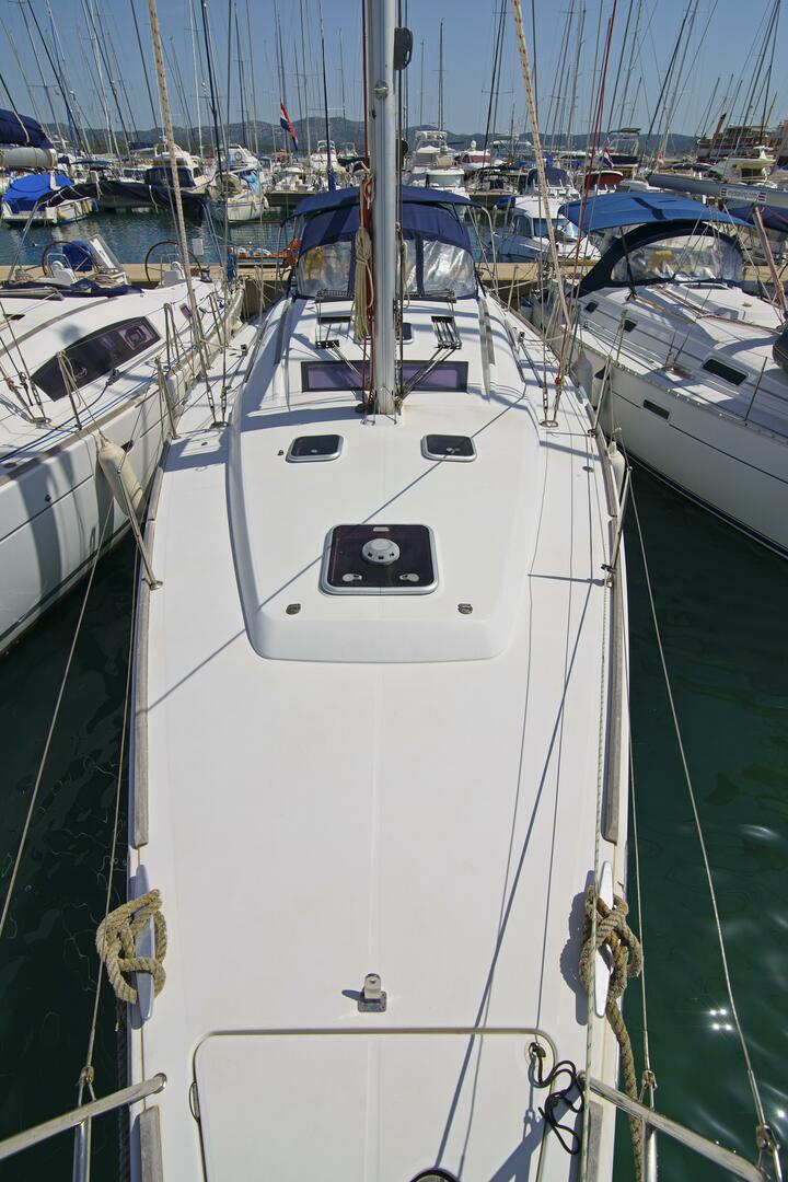 Oceanis 43 della Marina & Yachting a Murter