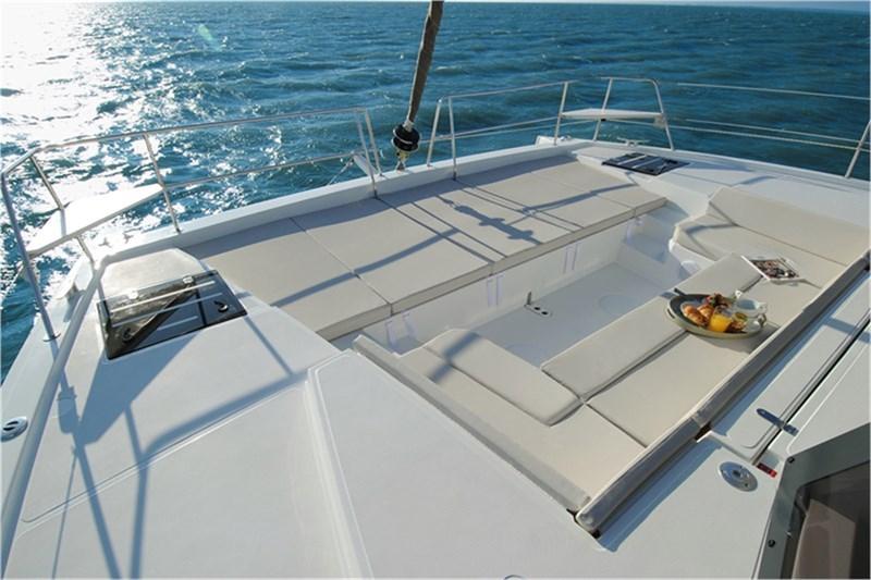 Bali 4.1 från Kavas Yachting i Lefkada