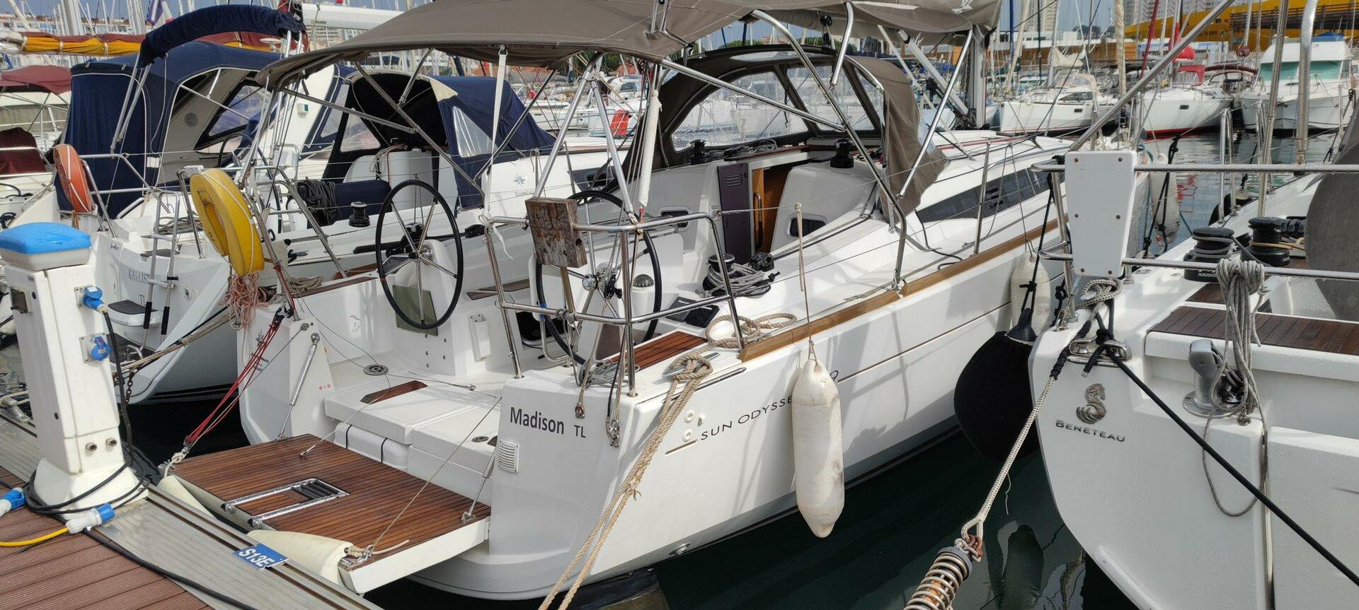 Sun Odyssey 349 av Set Sail 