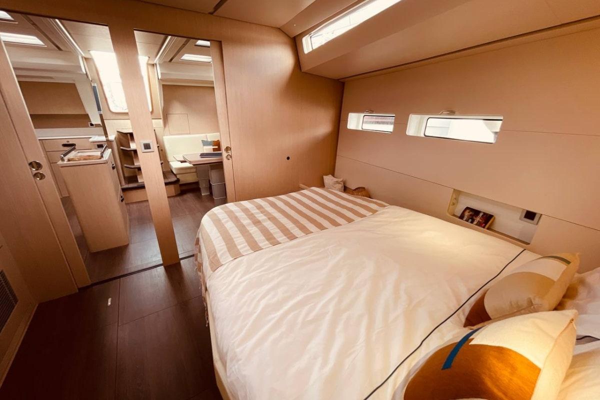 Jeanneau 55 de StarSail en Salerno