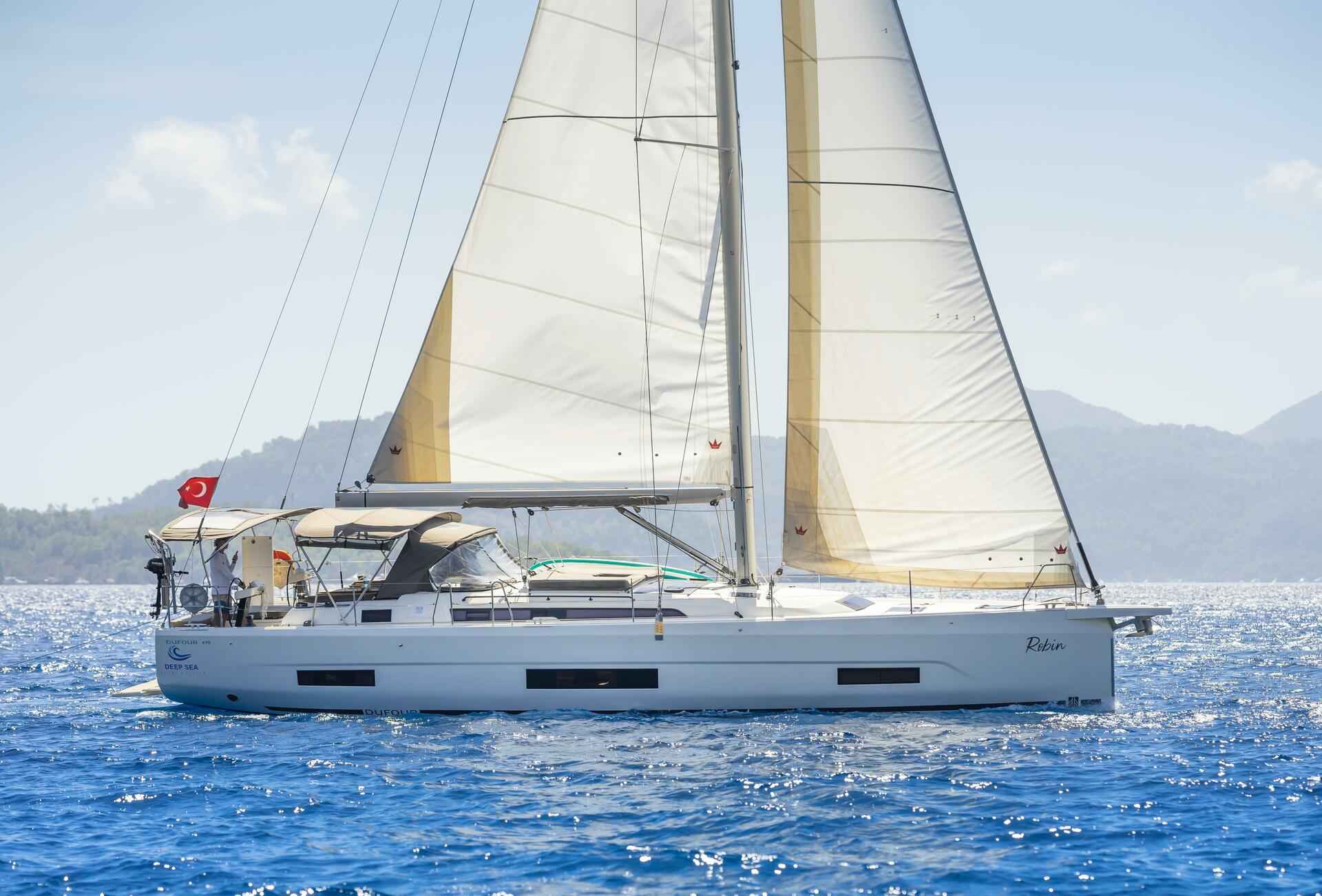 Dufour 470 da Deepsea Yacht Charter em Göcek