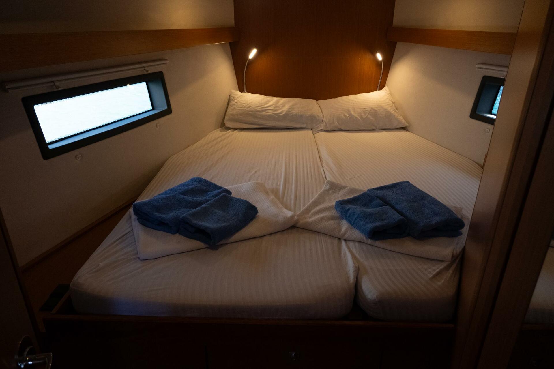 Bavaria C42 par EOS Yacht Charter à Fethiye